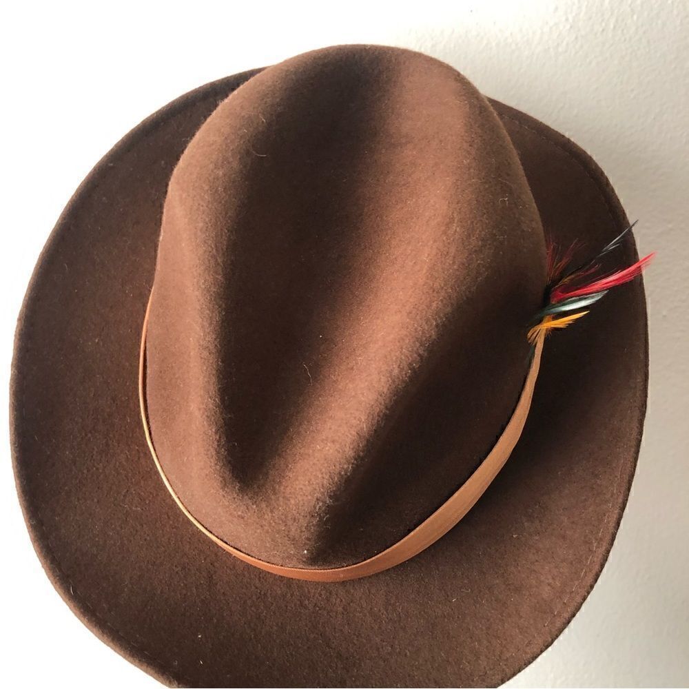 Vintage wool fedora with multi colored feathers in the satin ribbon trim - Picture 4 of 7